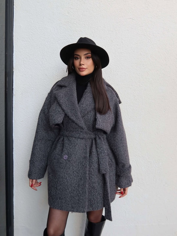 معطف كيرشلي باللون الرمادي