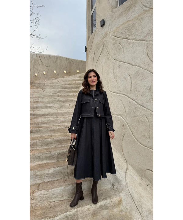 طقم فستان جينز مع جكيت ازرق