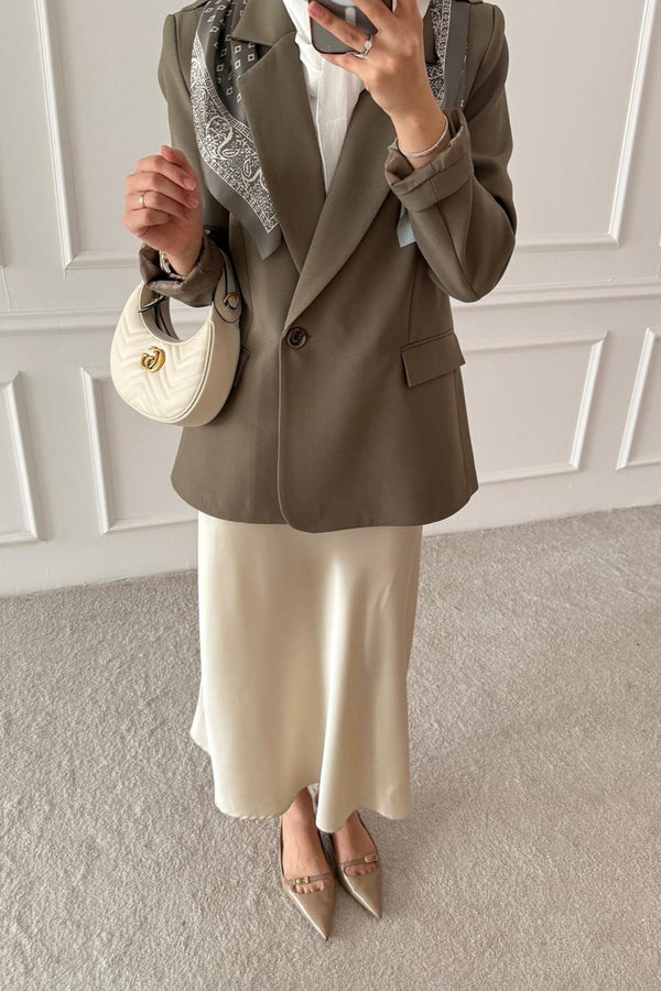 جكيت رسمي مع وشاح