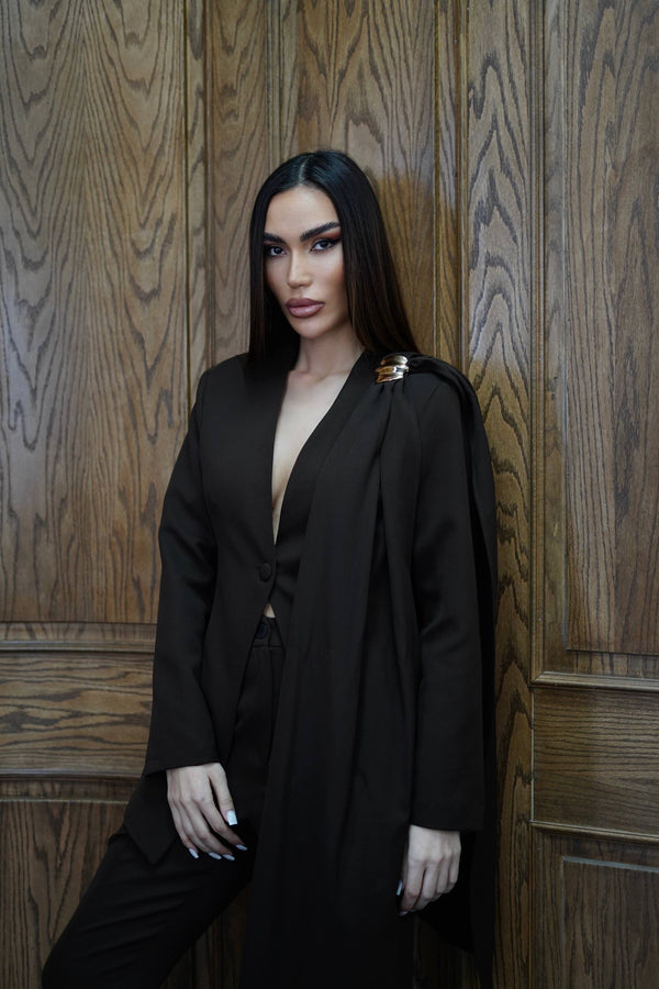 طقم رسمي بتصميم عصري