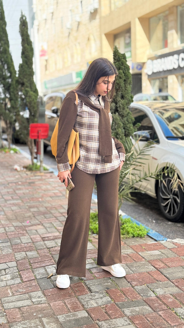 طقم تريكو ناعم مع قميص كاروهات وربطة