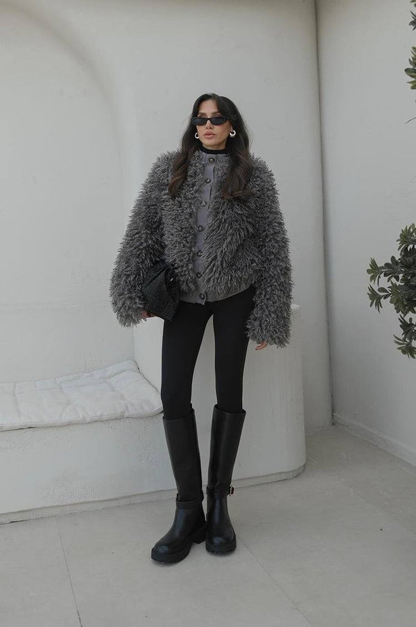 جكيت فرو كيرلي باللون الرمادي