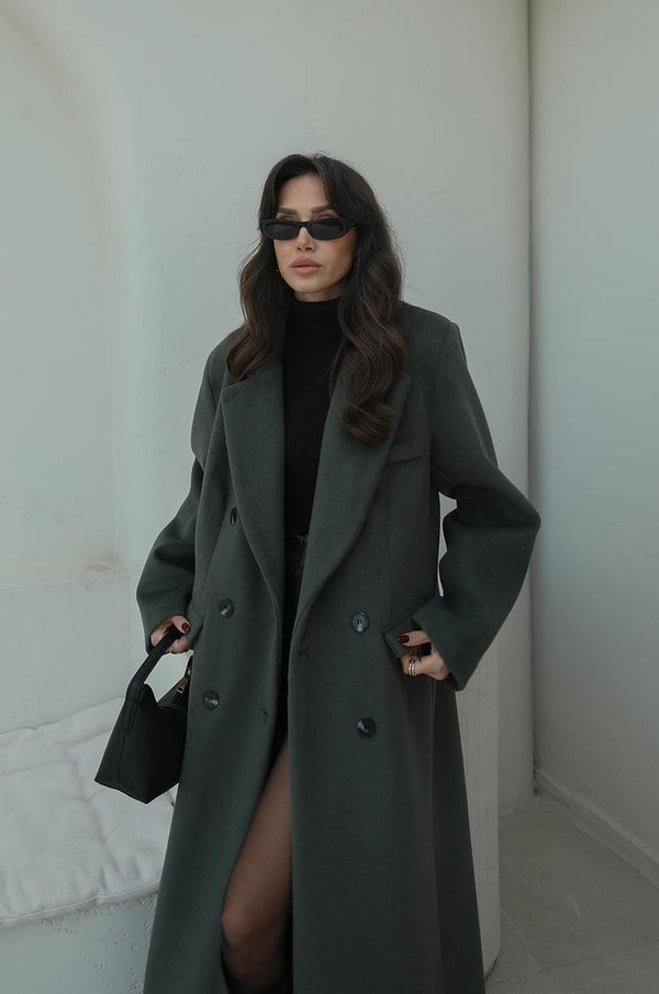معطف طويل باللون الاخضر الانيق