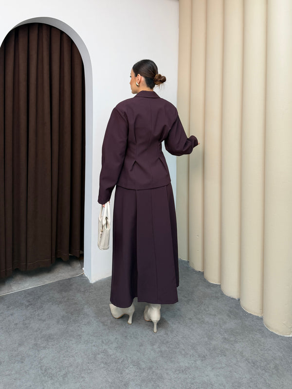 طقم تنورة كلوش