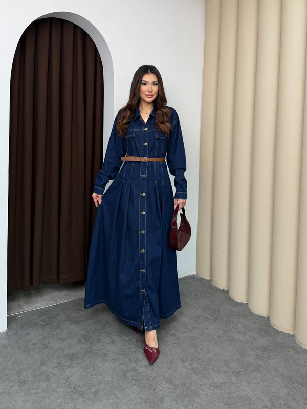 فستان جينز مع حزام