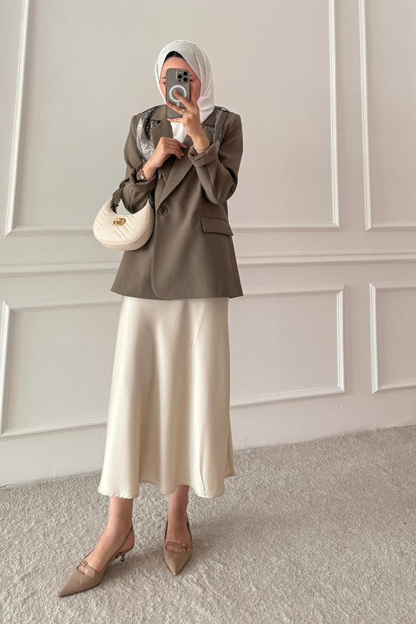 جكيت رسمي مع وشاح