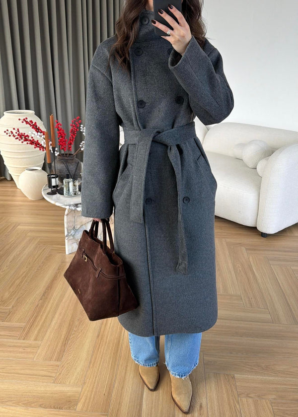 معطف صوف ناعم بياقة عالية باللون الرمادي الغامق