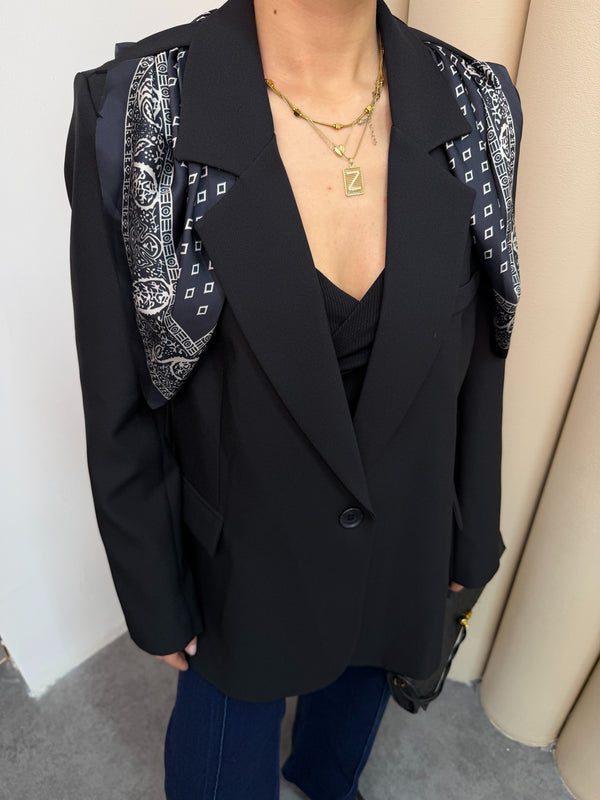 جكيت رسمي مع وشاح