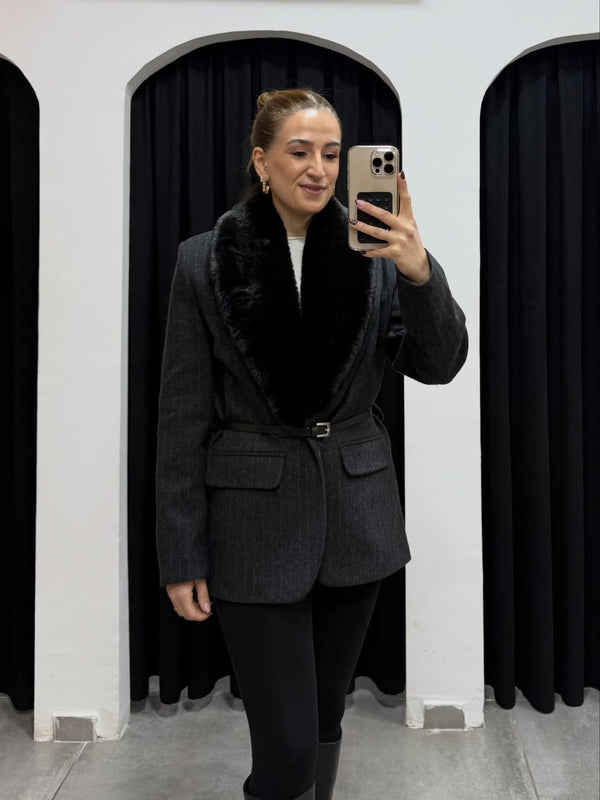 جكيت رسمي جوخ - قبة فرو