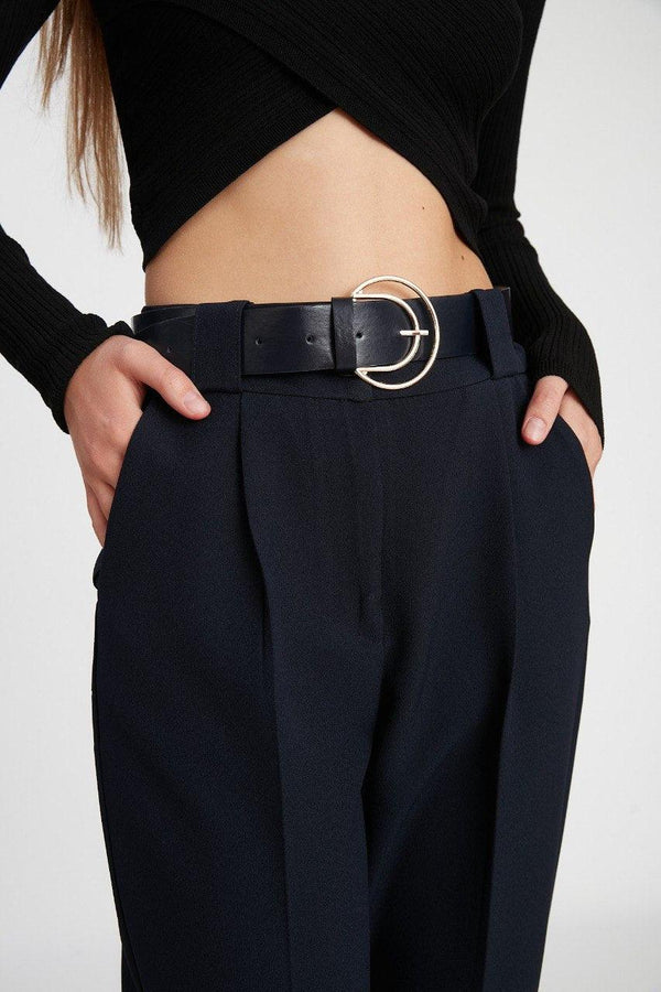 بنطلون بنسات مع حزام - Sateen style