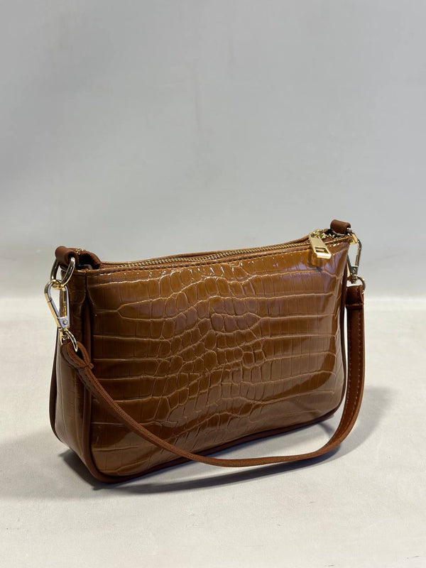 حقيبة جلد التمساح باللون الكاميل - Sateen style