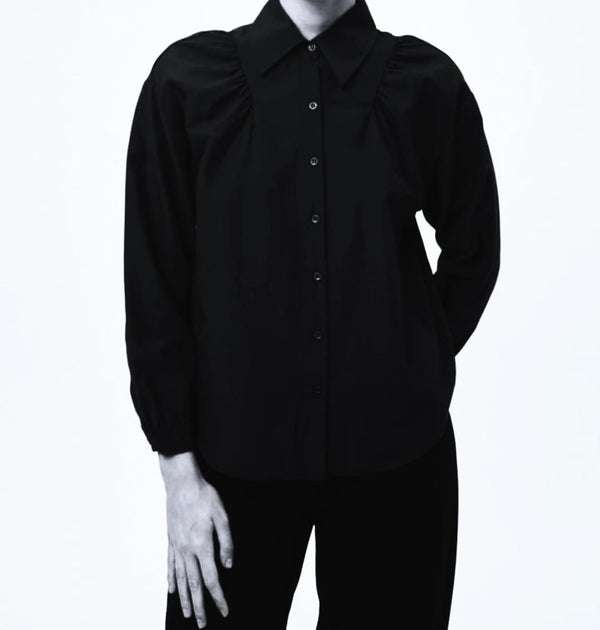 قميص بيسك اسود - Sateen style