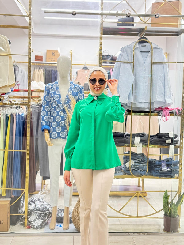 قميص بيسك رسمي مع بروش - Sateen style