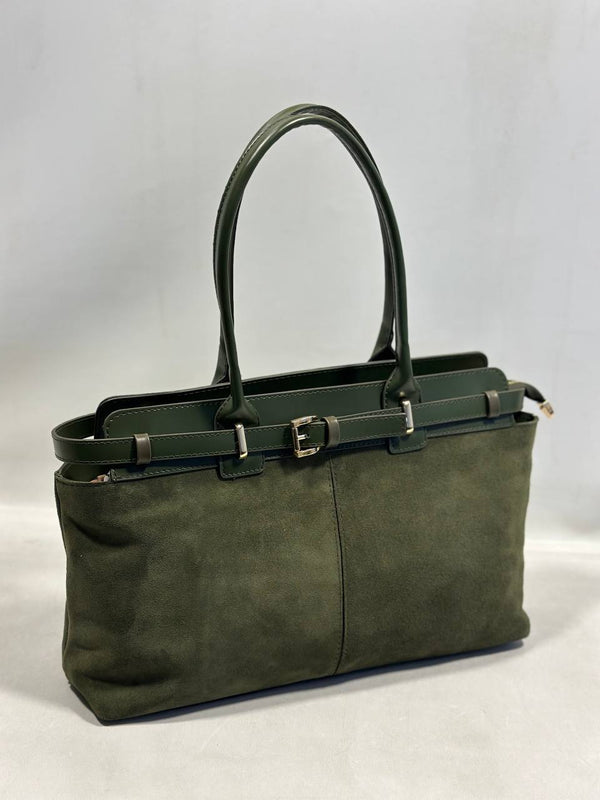 حقيبة يد عصرية باللون الزيتي