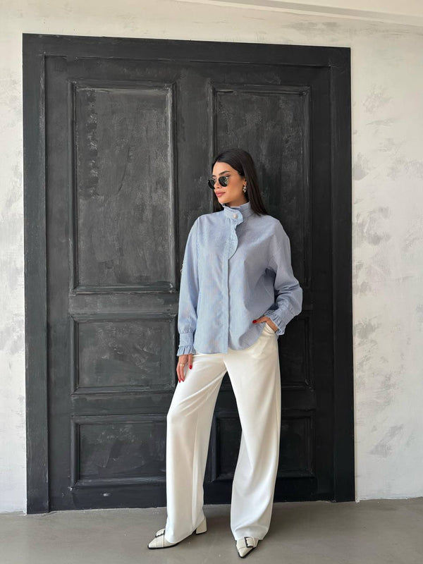 قميص دانتيل مقلم