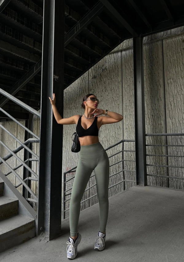 تايت مبطن قماش خميل - Sateen style