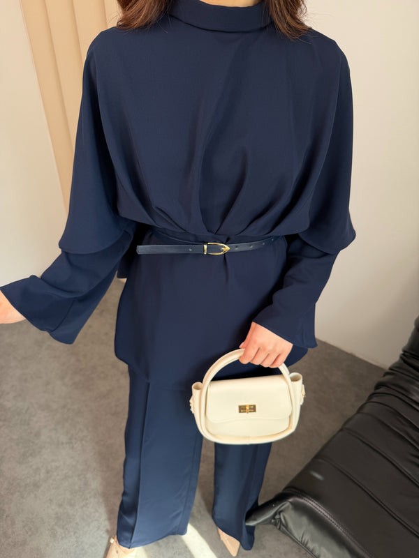 طقم طبقات مع حزام