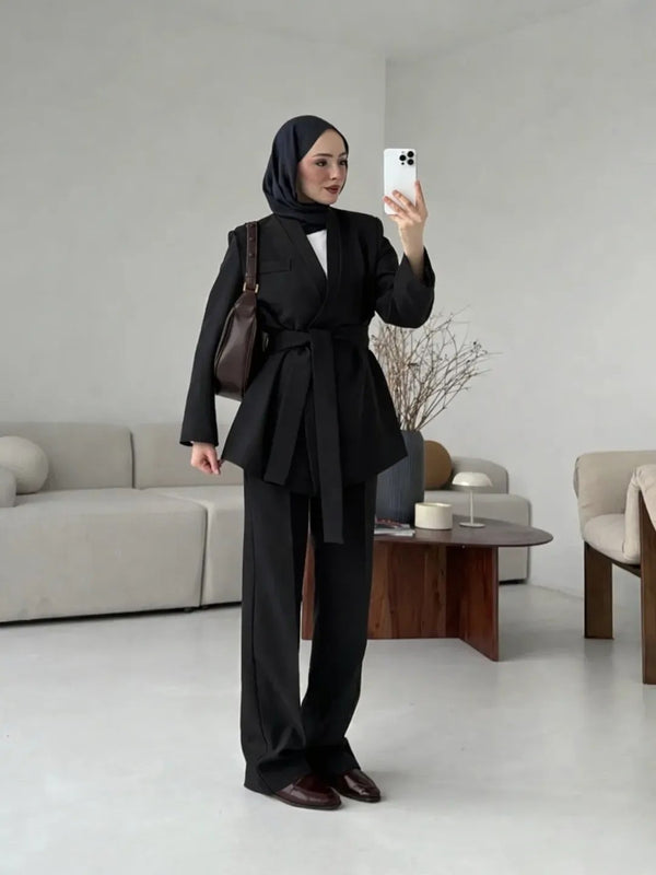 طقم رسمي مع حزام
