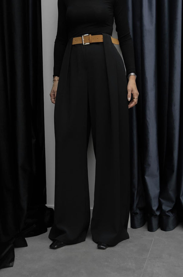 بنطلون اسود Classic Pleated Elegance