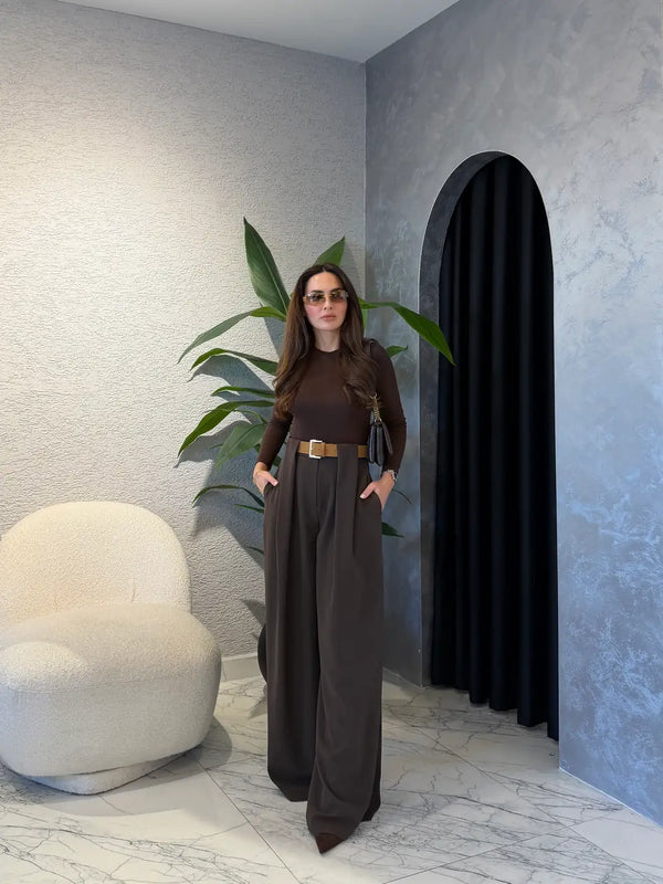بنطلون بني Classic Pleated Elegance