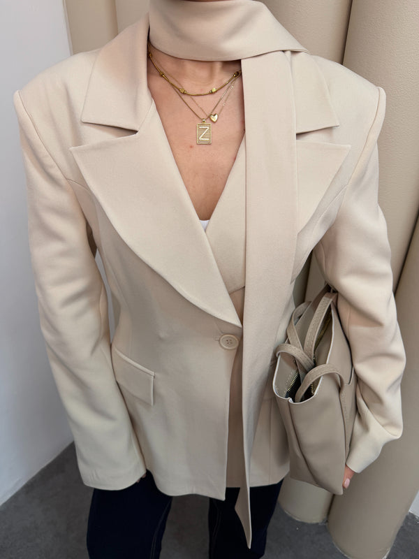 جكيت مخصر مع وشاح