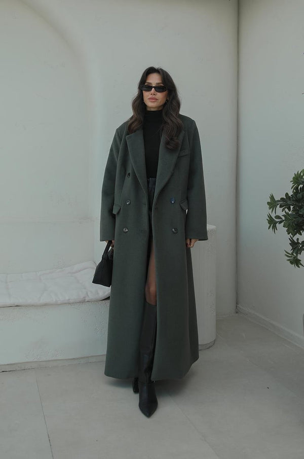 معطف طويل باللون الاخضر الانيق
