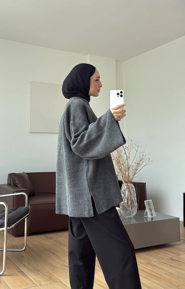 Oversized Ribbed Knit Sweater