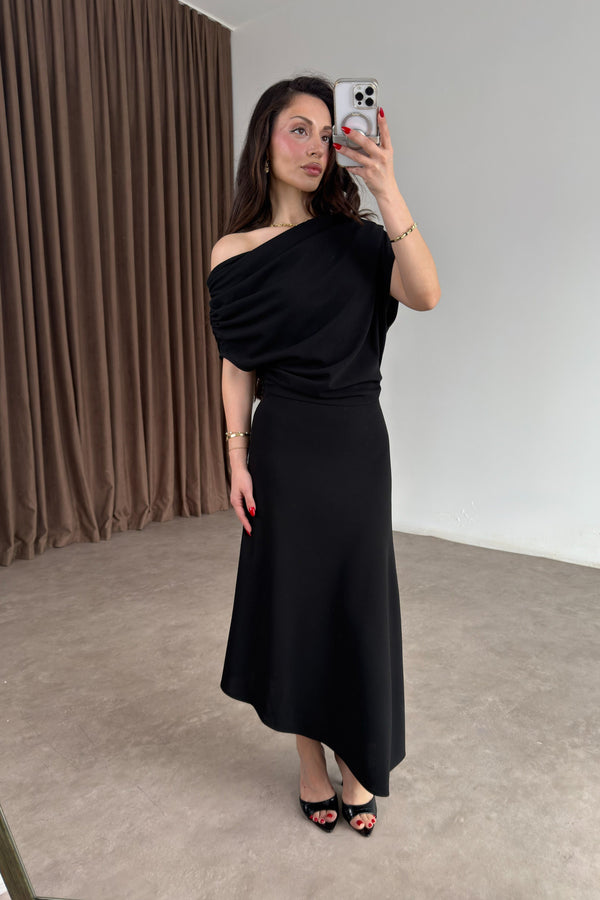 فستان قماش off shoulder