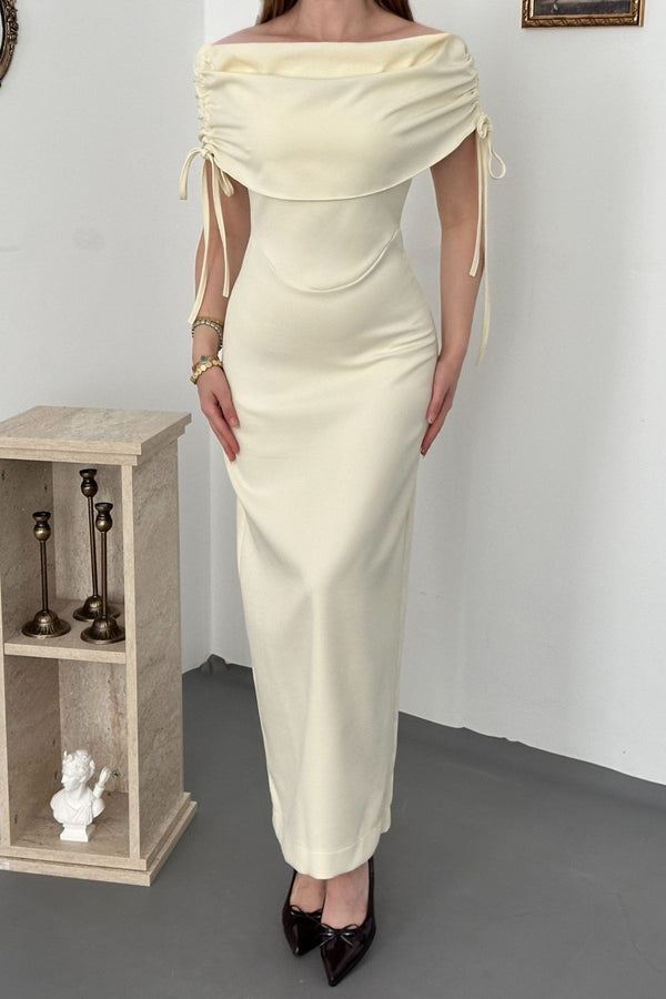 فستان طويل مع شال قابل للفصل