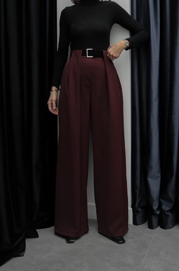 بنطلون برغندي Classic Pleated Elegance
