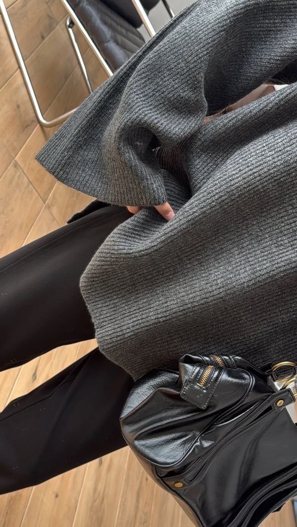Oversized Ribbed Knit Sweater