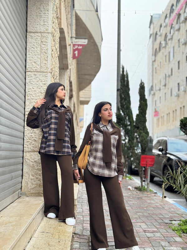 طقم تريكو ناعم مع قميص كاروهات وربطة