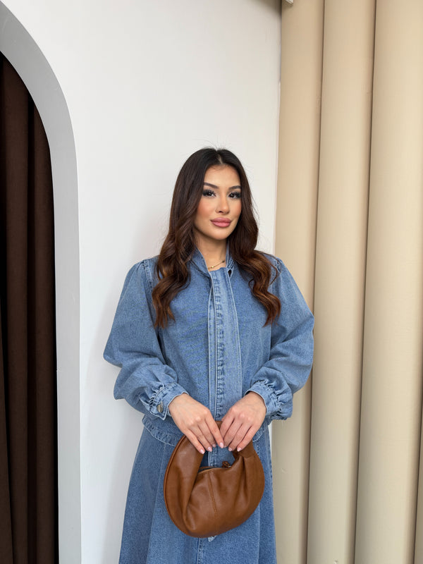 طقم Manu