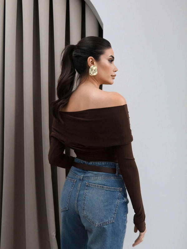 بلوزة Off Shoulder