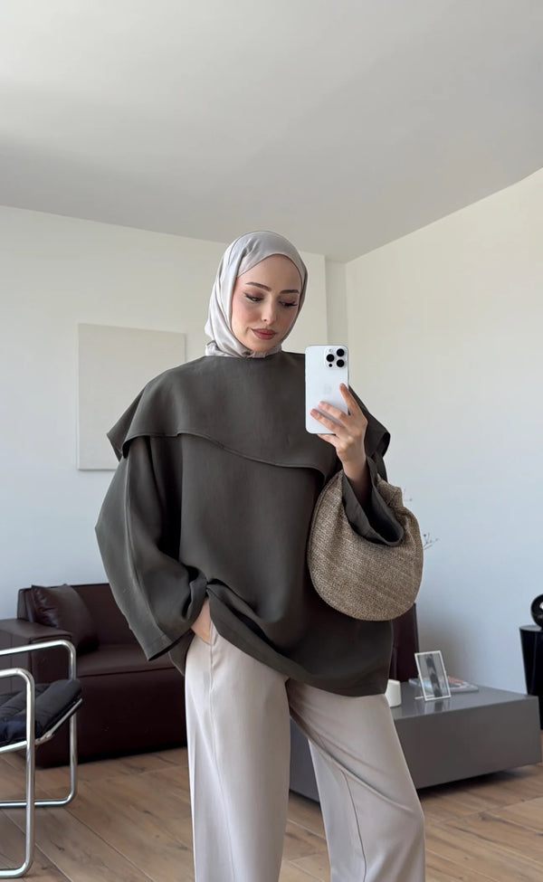 بلوزة مع شال