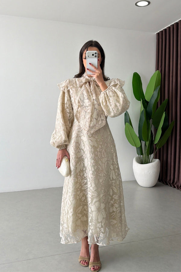 Dantel maxi dress