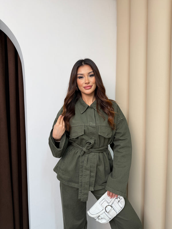 طقم جينز مع حزام