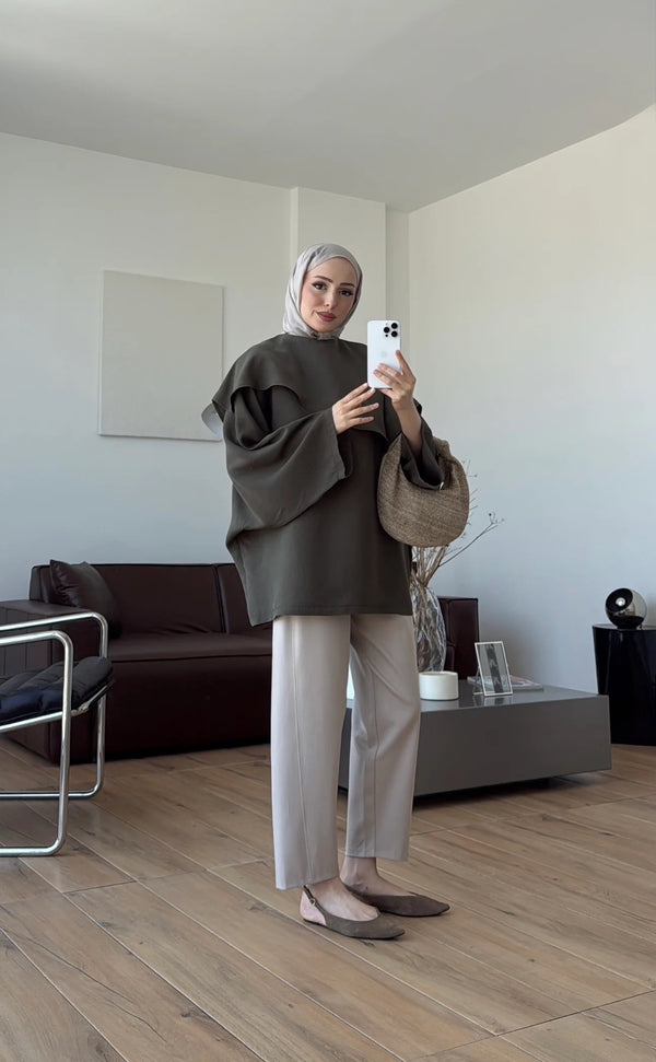 بلوزة مع شال