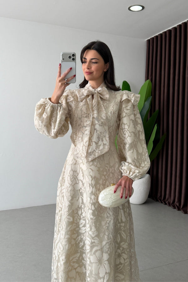 Dantel maxi dress