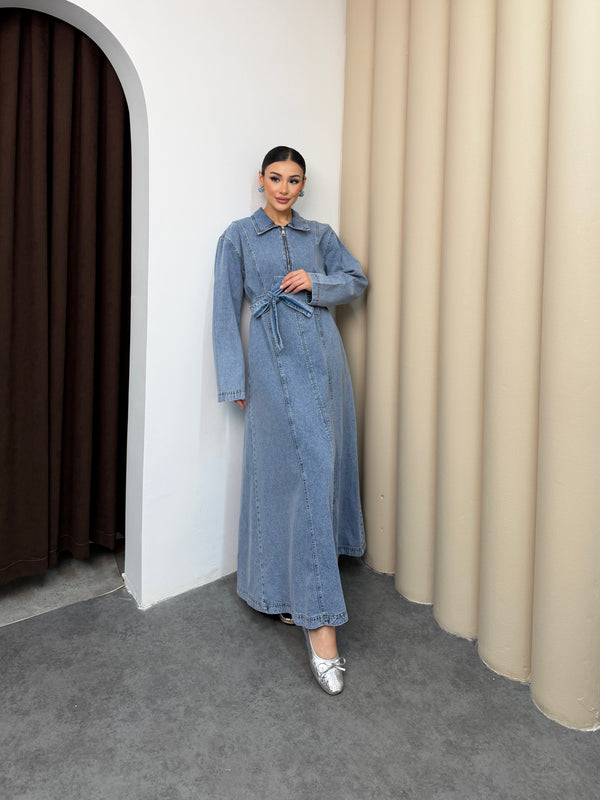 فستان جينز بياقة كلاسيكية