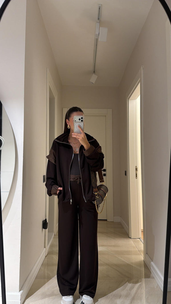 طقم ماركة بسحاب أمامي بتفاصيل قماش باراشوت