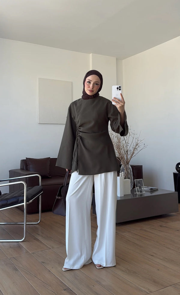 بلوزة مع ربطة خصر