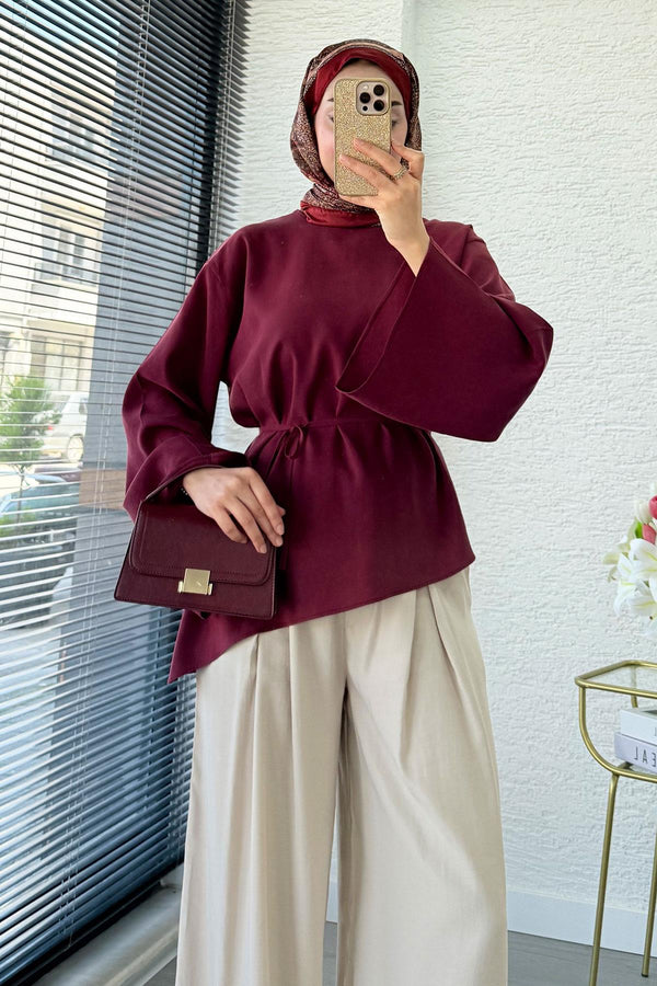 بلوزة مائلة اكمام عريضة
