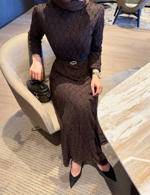 فستان دانتيل مع حزام