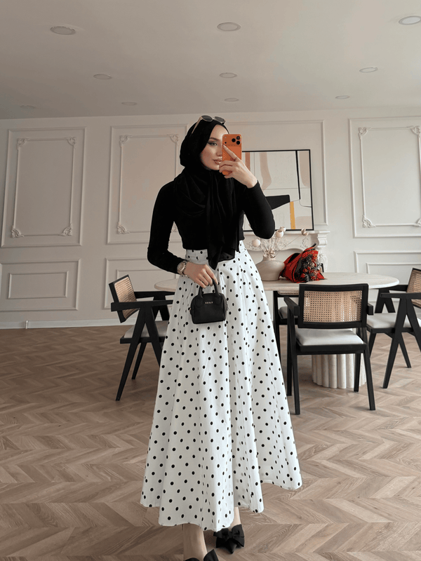 تنورة Polka dots