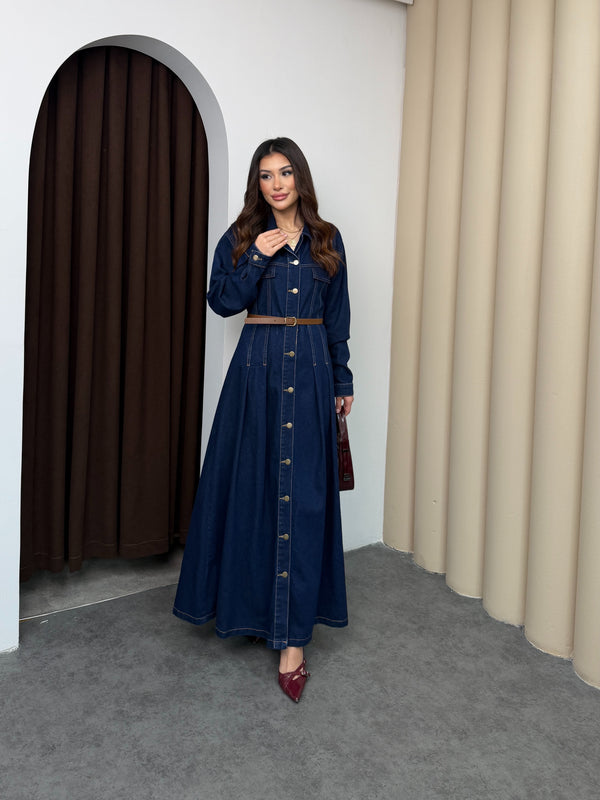 فستان جينز مع حزام