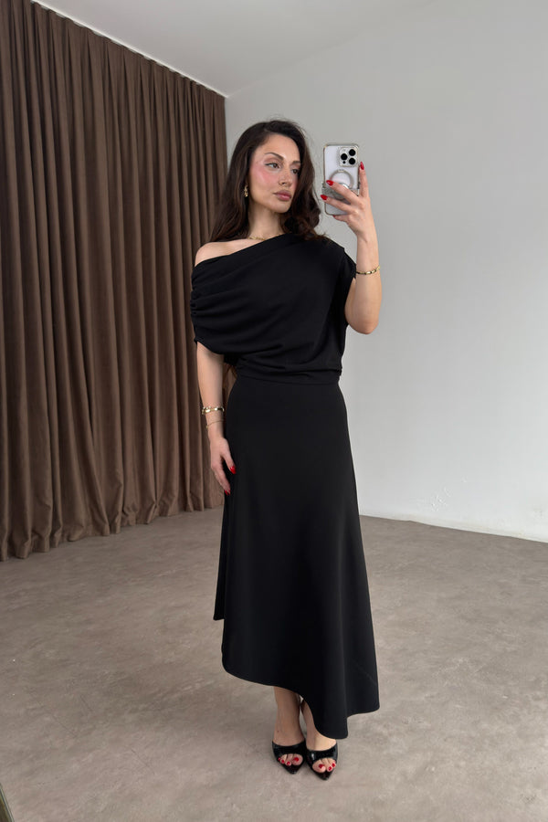 فستان قماش off shoulder