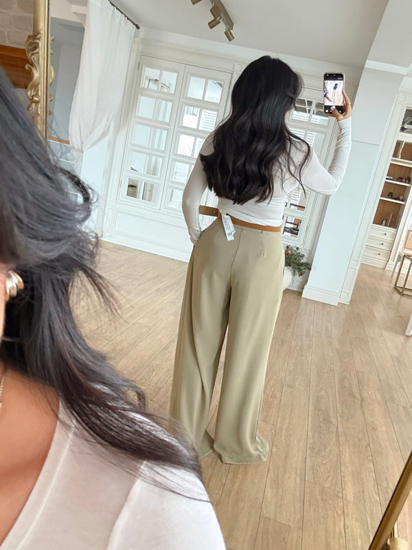 بنطلون Classic Pleated Elegance