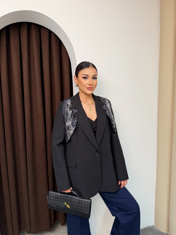 جكيت رسمي مع وشاح