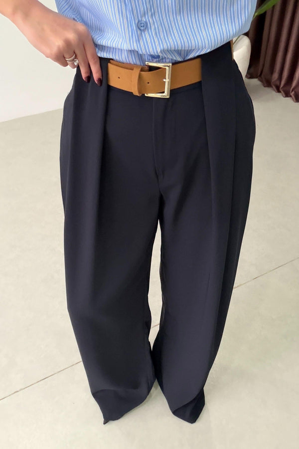 بنطلون كحلي Classic Pleated Elegance